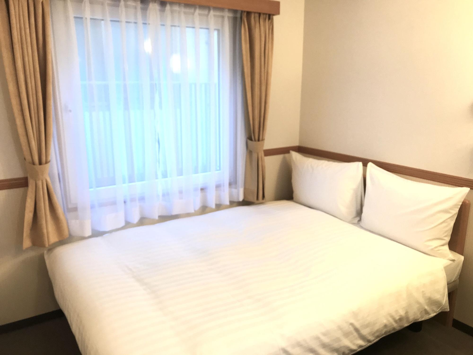 Toyoko Inn Yokohama Tsurumi eki Higashi guchi Eksteriør billede